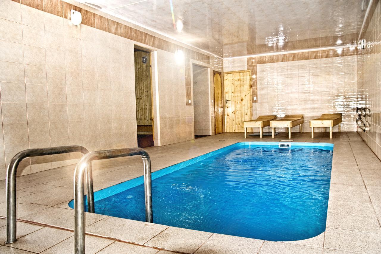 Отель Kolyba Complex Умань Экстерьер фото